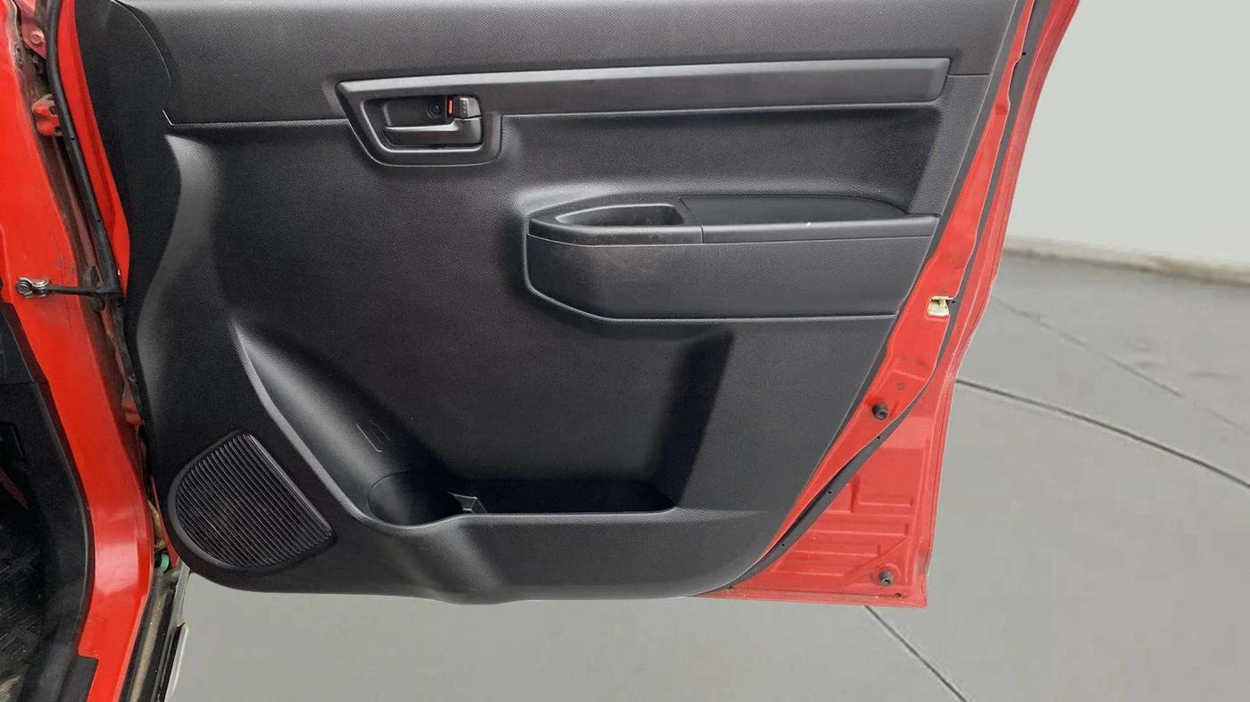 2021 Maruti S PRESSO VXI (O) CNG, CNG, Manual, 56,995 km, Driver Side Door Panels Control