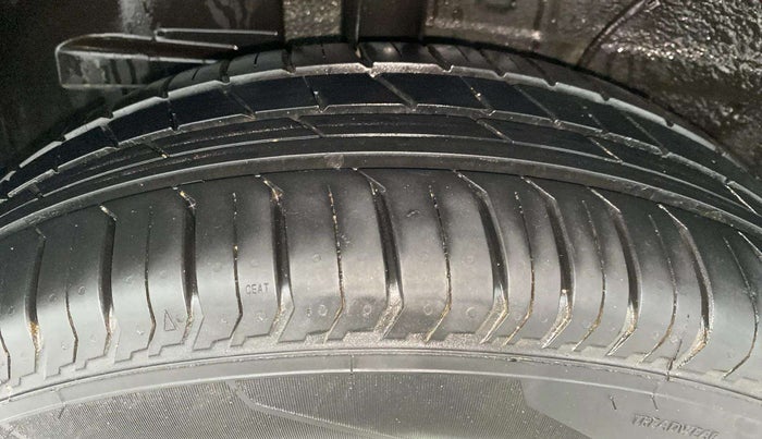 2023 Tata PUNCH ADVENTURE RHYTHM PACK MT, Petrol, Manual, 1,446 km, Right Rear Tyre Tread