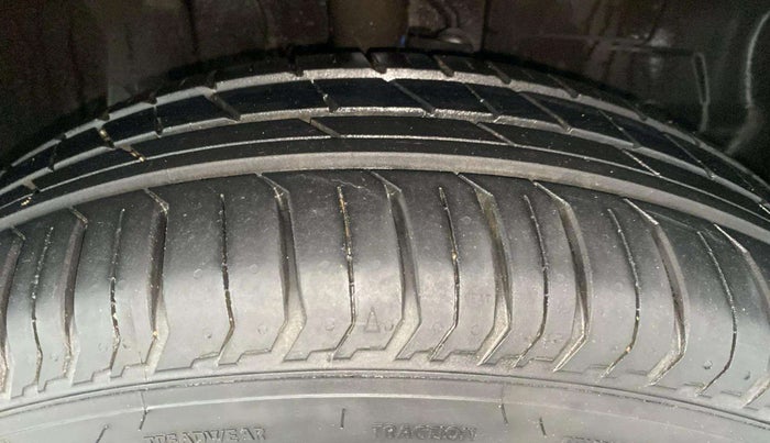 2023 Tata PUNCH ADVENTURE RHYTHM PACK MT, Petrol, Manual, 1,446 km, Right Front Tyre Tread