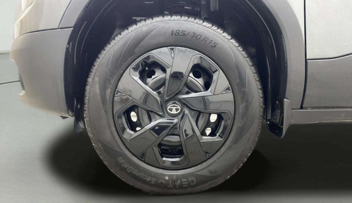 2023 Tata PUNCH ADVENTURE RHYTHM PACK MT, Petrol, Manual, 1,446 km, Left Front Wheel