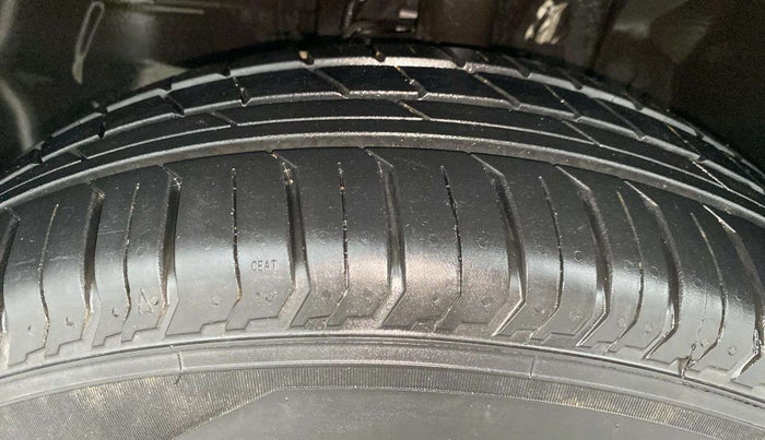 2023 Tata PUNCH ADVENTURE RHYTHM PACK MT, Petrol, Manual, 1,446 km, Left Front Tyre Tread
