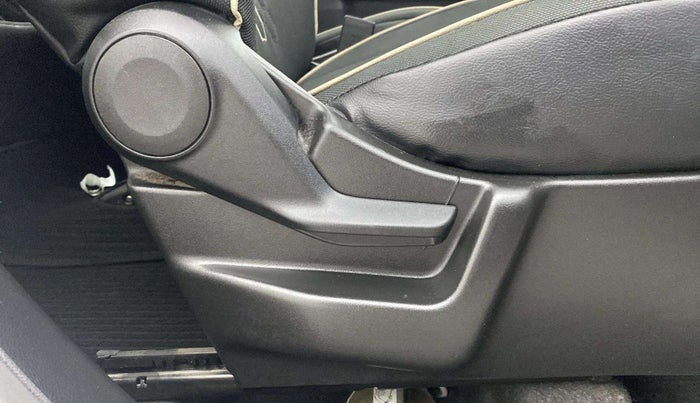 2020 Maruti New Wagon-R ZXI 1.2, Petrol, Manual, 22,056 km, Driver Side Adjustment Panel