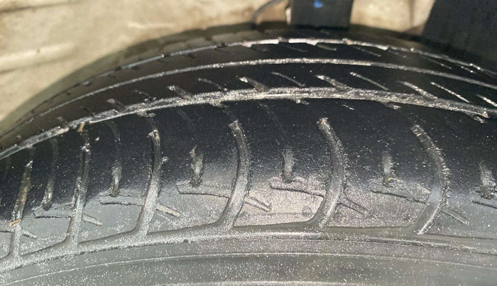 2020 Maruti New Wagon-R ZXI 1.2, Petrol, Manual, 22,056 km, Right Front Tyre Tread