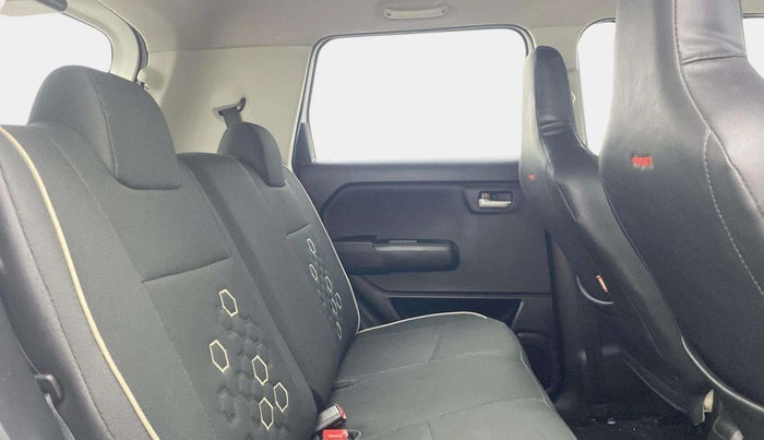 2020 Maruti New Wagon-R ZXI 1.2, Petrol, Manual, 22,056 km, Right Side Rear Door Cabin