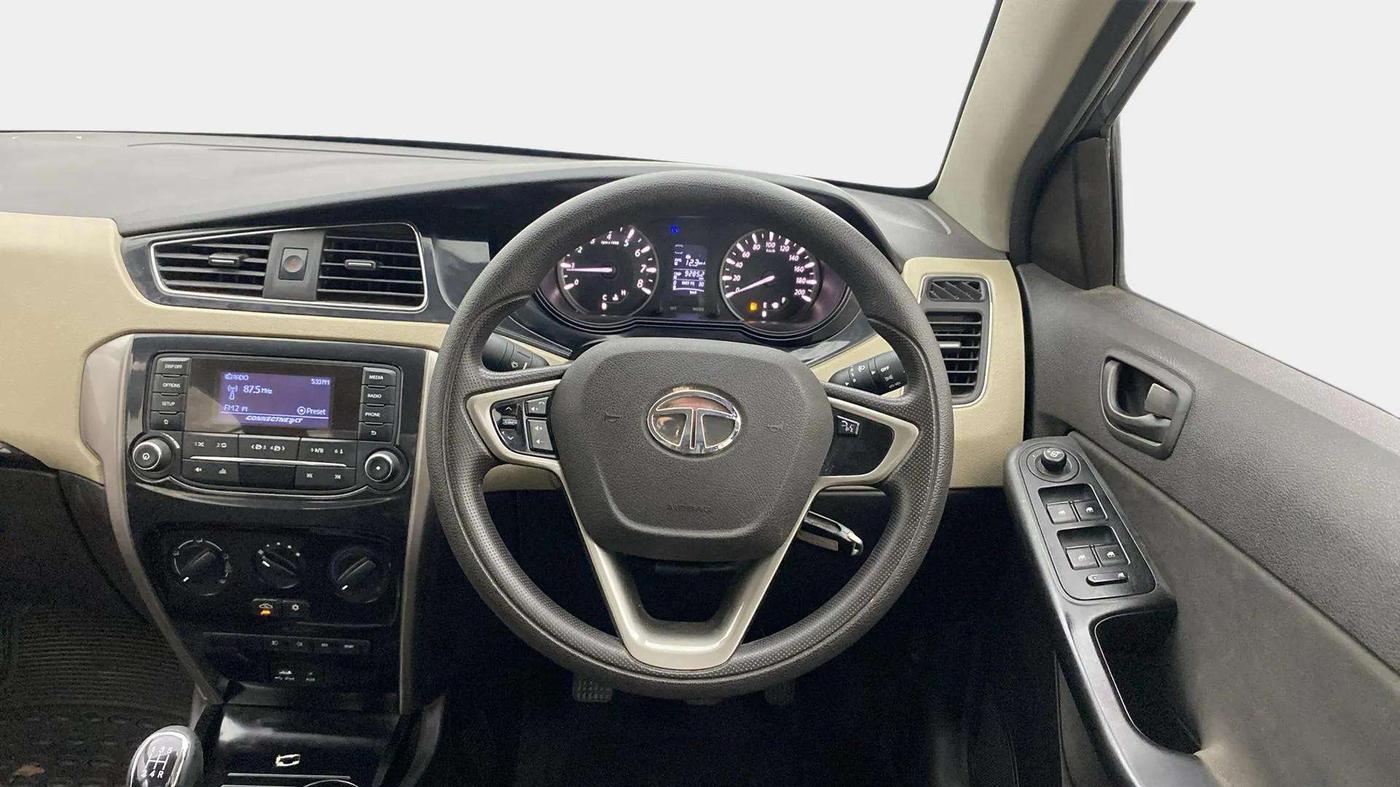 2016 Tata Zest XMS PETROL, Petrol, Manual, 49,347 km, Steering Wheel Close Up
