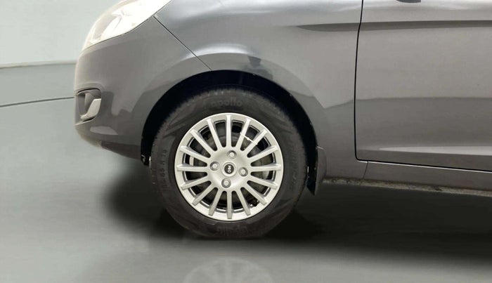2016 Tata Zest XMS PETROL, Petrol, Manual, 49,286 km, Left Front Wheel