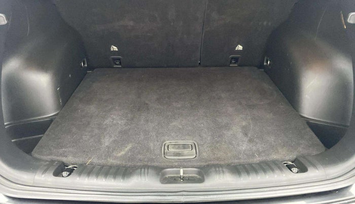 2020 Jeep Compass LONGITUDE PLUS 1.4 PETROL AT, Petrol, Automatic, 22,663 km, Boot Inside