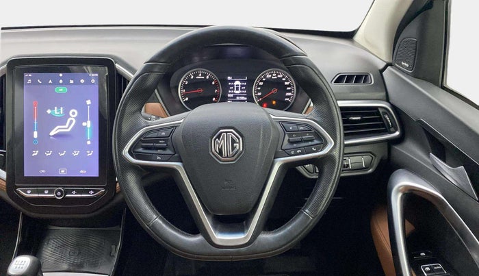 2021 MG HECTOR PLUS SELECT 2.0 DIESEL TURBO MT 7-STR, Diesel, Manual, 62,111 km, Steering Wheel Close Up