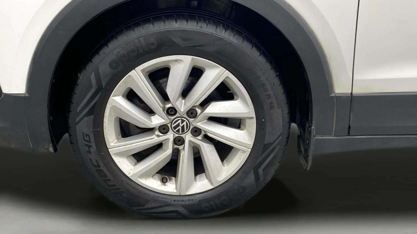 2021 Volkswagen TAIGUN HIGHLINE 1.0 TSI MT, Petrol, Manual, 55,978 km, Left Front Wheel