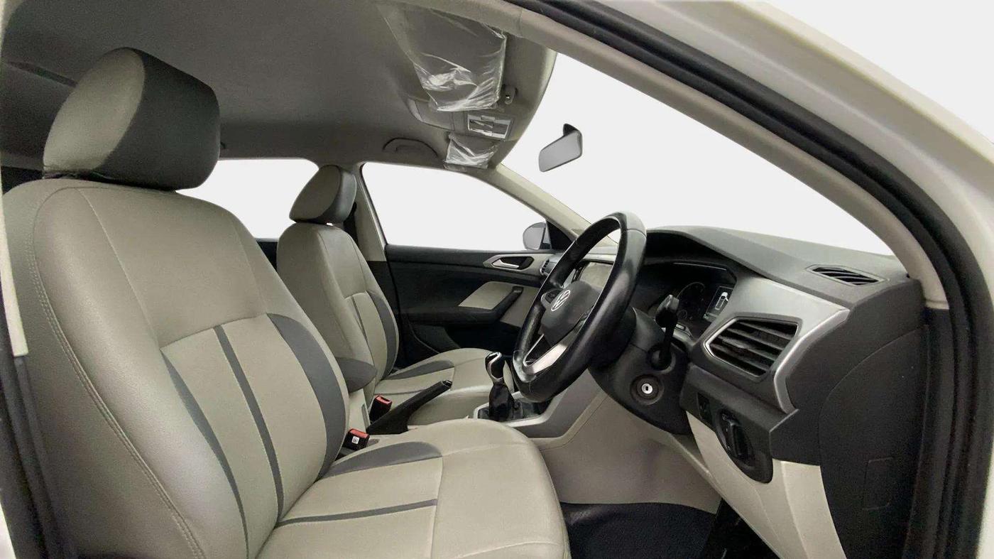 2021 Volkswagen TAIGUN HIGHLINE 1.0 TSI MT, Petrol, Manual, 55,978 km, Right Side Front Door Cabin