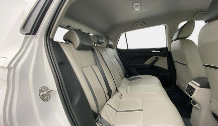 2021 Volkswagen TAIGUN HIGHLINE 1.0 TSI MT, Petrol, Manual, 55,917 km, Right Side Rear Door Cabin