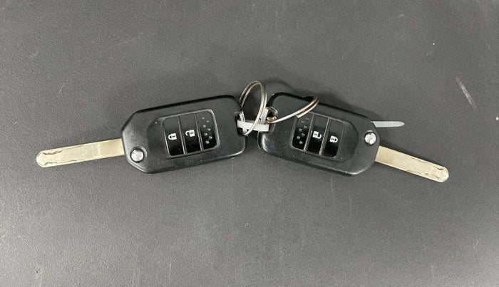 2019 Honda WR-V 1.2L I-VTEC S MT, Petrol, Manual, 42,148 km, Key Close Up