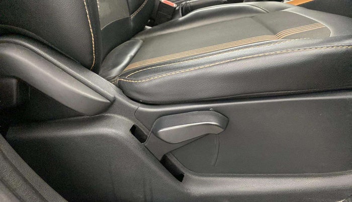 2020 Ford Ecosport TITANIUM 1.5 SPORTS(SUNROOF) PETROL, Petrol, Manual, 81,232 km, Driver Side Adjustment Panel