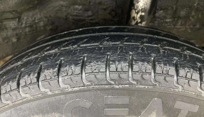 2017 Datsun Redi Go T (O), Petrol, Manual, 83,577 km, Left Rear Tyre Tread