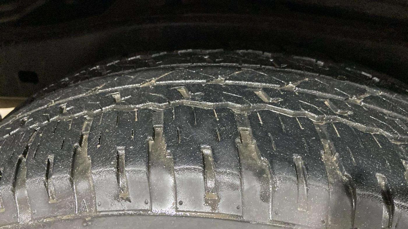 2020 Toyota Fortuner 2.7 4X2 AT, Petrol, Automatic, 25,369 km, Right Rear Tyre Tread