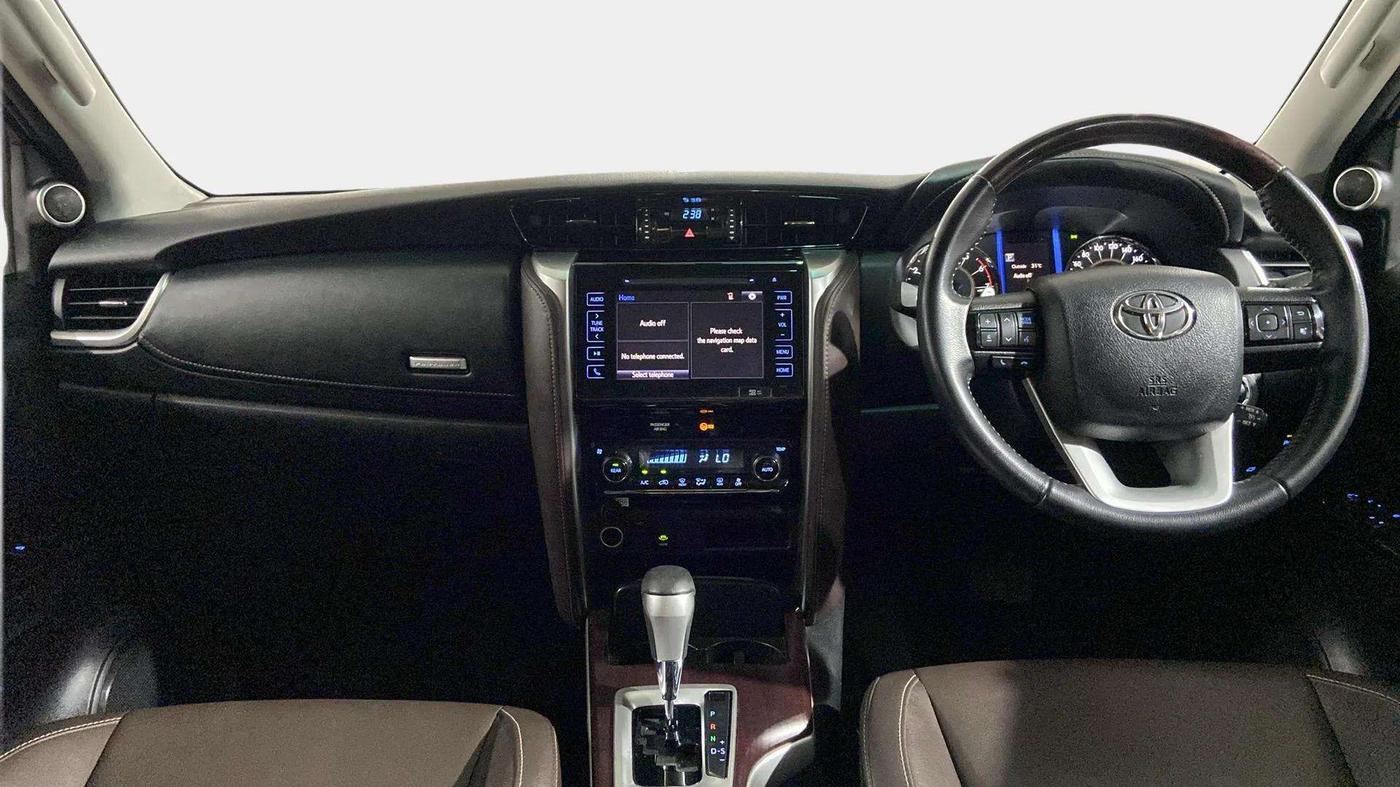 2020 Toyota Fortuner 2.7 4X2 AT, Petrol, Automatic, 25,369 km, Dashboard