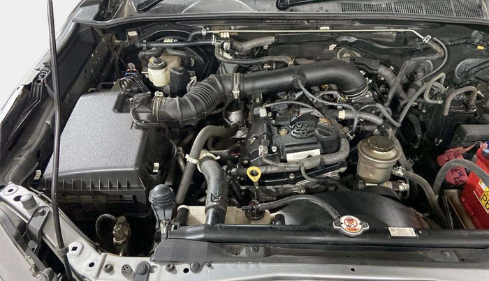 2020 Toyota Fortuner 2.7 4X2 AT, Petrol, Automatic, 25,369 km, Engine View - Right