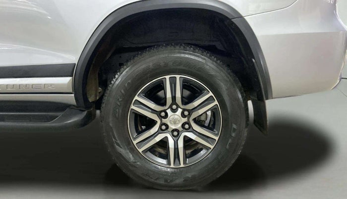 2020 Toyota Fortuner 2.7 4X2 AT, Petrol, Automatic, 25,369 km, Left Rear Wheel