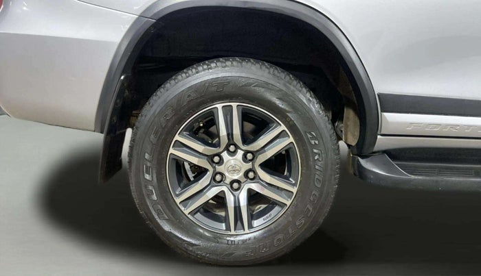 2020 Toyota Fortuner 2.7 4X2 AT, Petrol, Automatic, 25,369 km, Right Rear Wheel
