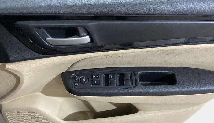 2020 Honda Amaze 1.2L I-VTEC VX CVT, Petrol, Automatic, 39,276 km, Driver Side Door Panels Control