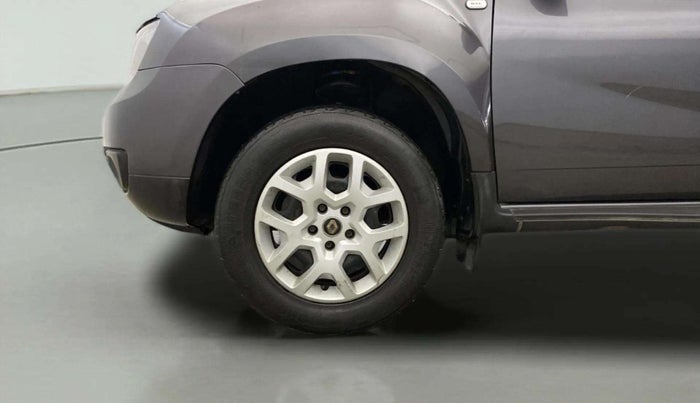 2017 Renault Duster RXL PETROL, Petrol, Manual, 59,567 km, Left Front Wheel