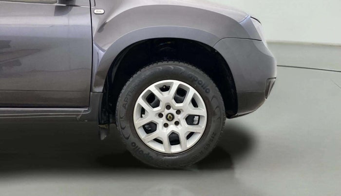 2017 Renault Duster RXL PETROL, Petrol, Manual, 59,567 km, Right Front Wheel