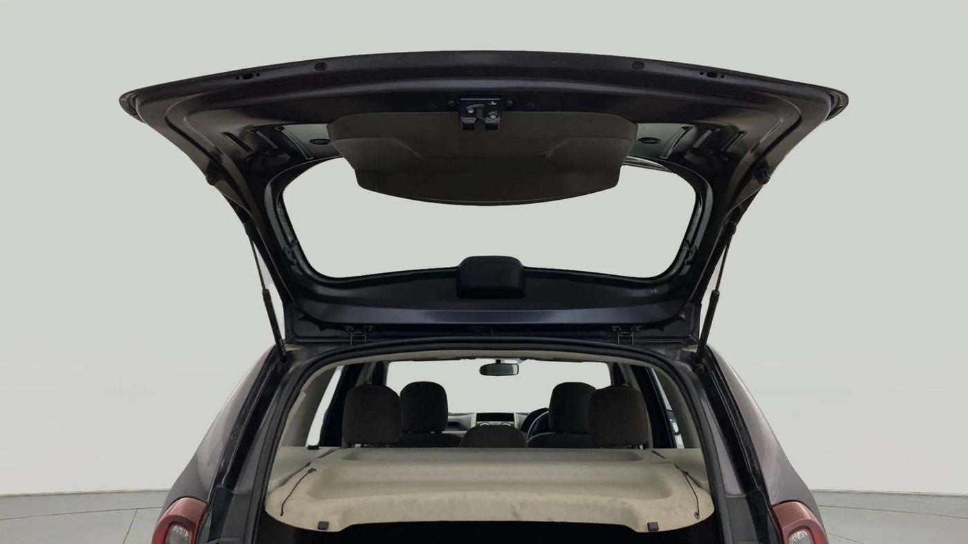 2017 Renault Duster RXL PETROL, Petrol, Manual, 59,678 km, Boot Door Open