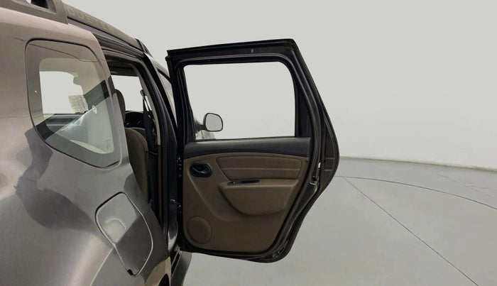 2017 Renault Duster RXL PETROL, Petrol, Manual, 59,567 km, RHS Rear Door