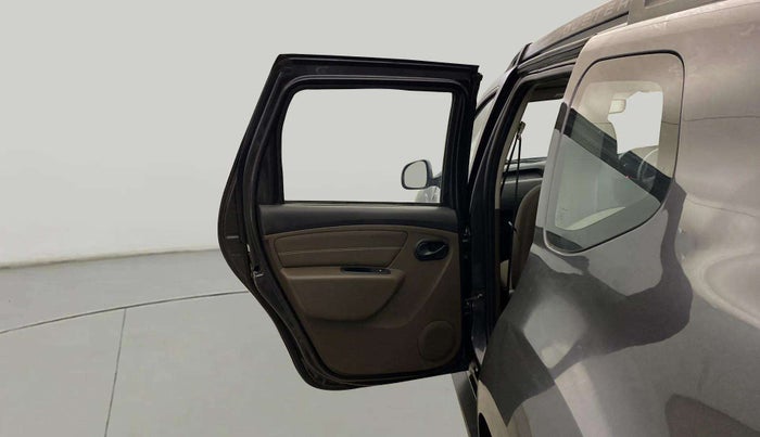 2017 Renault Duster RXL PETROL, Petrol, Manual, 59,567 km, LHS Rear Door