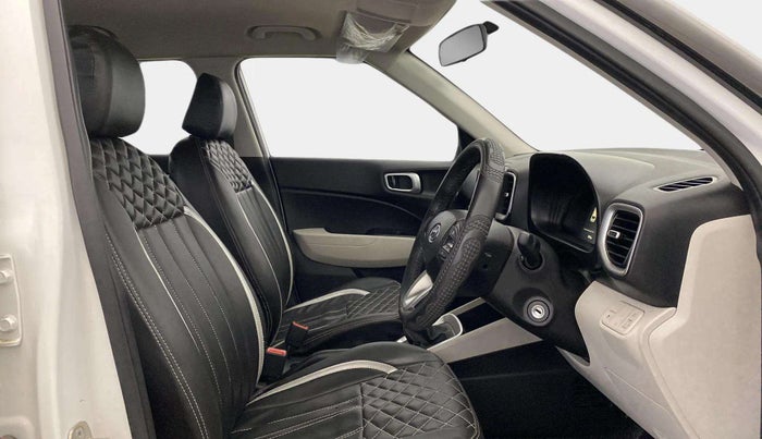 2024 Hyundai VENUE E 1.2, Petrol, Manual, 7,659 km, Right Side Front Door Cabin