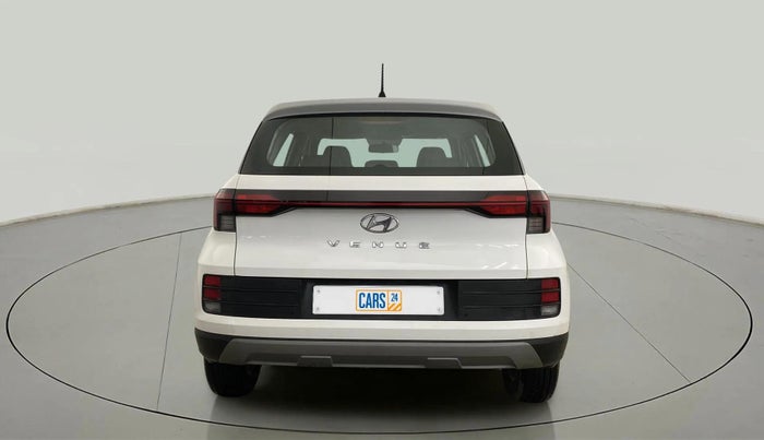 2024 Hyundai VENUE E 1.2, Petrol, Manual, 7,659 km, Back/Rear