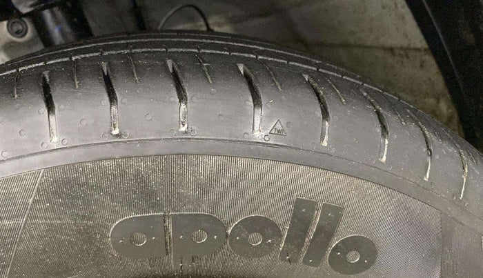 2024 Hyundai VENUE E 1.2, Petrol, Manual, 7,659 km, Left Front Tyre Tread