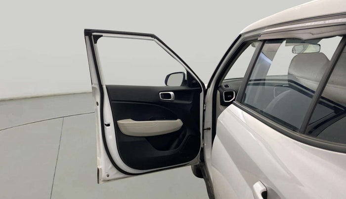 2024 Hyundai VENUE E 1.2, Petrol, Manual, 7,659 km, LHS Front Door