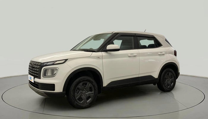 2024 Hyundai VENUE E 1.2, Petrol, Manual, 7,659 km, Left Front Diagonal