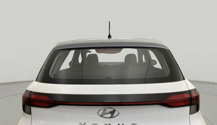 2024 Hyundai VENUE E 1.2, Petrol, Manual, 7,659 km, Rear Windshield
