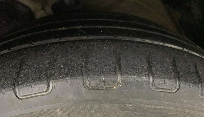 2021 MG HECTOR SHARP 1.5 DCT PETROL, Petrol, Automatic, 73,910 km, Left Front Tyre Tread