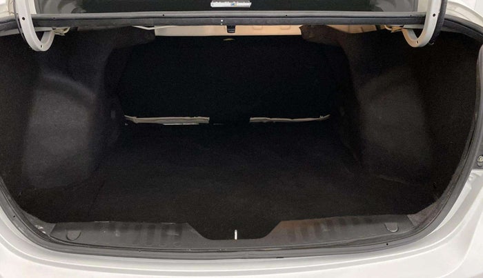 2021 Maruti Ciaz SIGMA 1.5 SHVS MT  PETROL, Petrol, Manual, 31,070 km, Boot Inside
