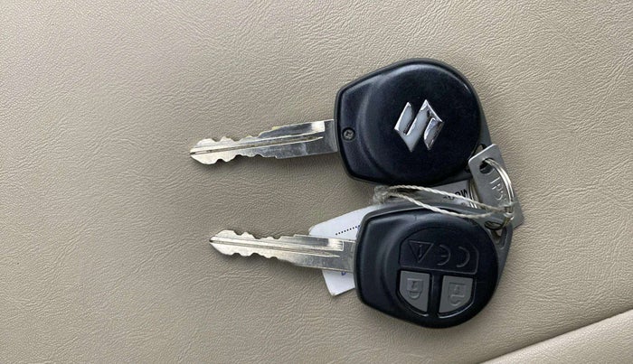 2021 Maruti Ciaz SIGMA 1.5 SHVS MT  PETROL, Petrol, Manual, 31,070 km, Key Close Up