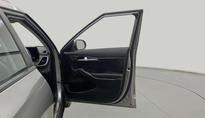 2019 KIA SELTOS HTK PLUS AT 1.5 DIESEL, Diesel, Automatic, 73,429 km, RHS Front Door