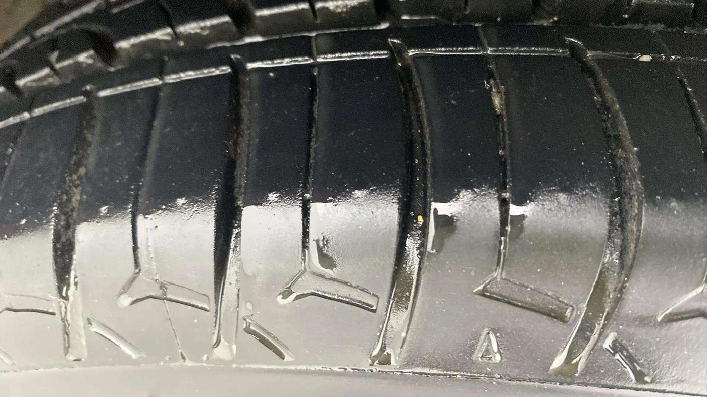 2019 Maruti Dzire ZDI PLUS, Diesel, Manual, 71,349 km, Left Front Tyre Tread
