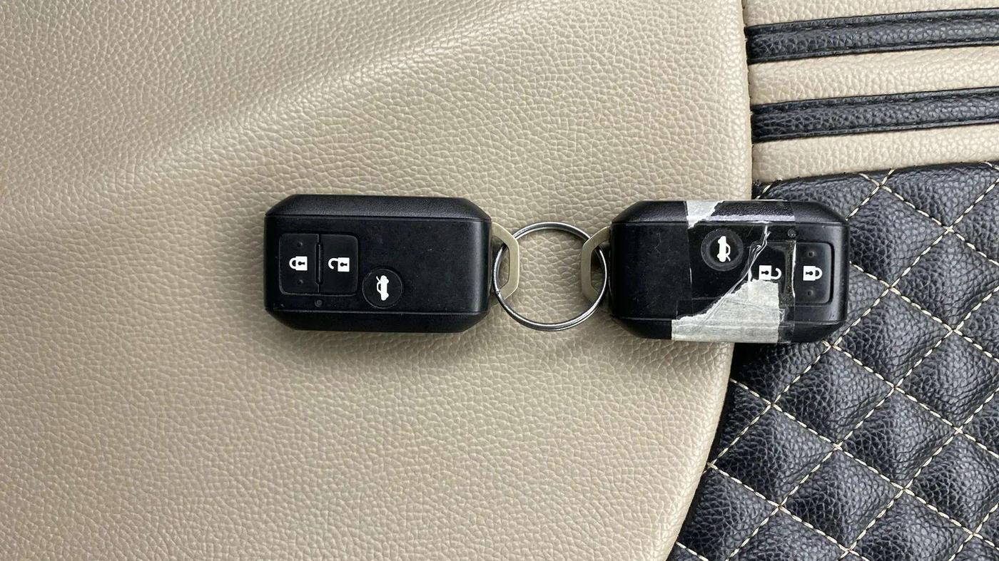 2019 Maruti Dzire ZDI PLUS, Diesel, Manual, 71,349 km, Key Close Up