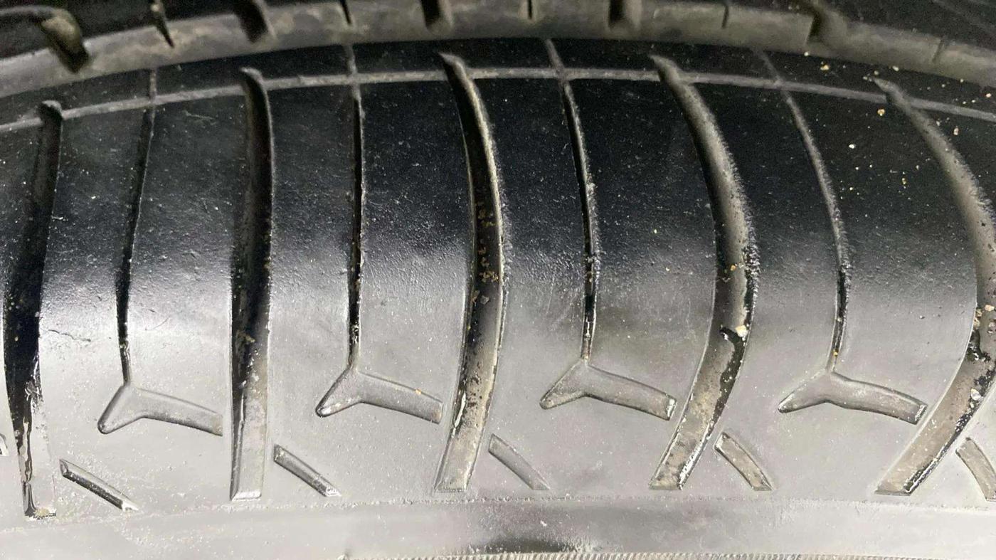 2019 Maruti Dzire ZDI PLUS, Diesel, Manual, 71,349 km, Right Front Tyre Tread