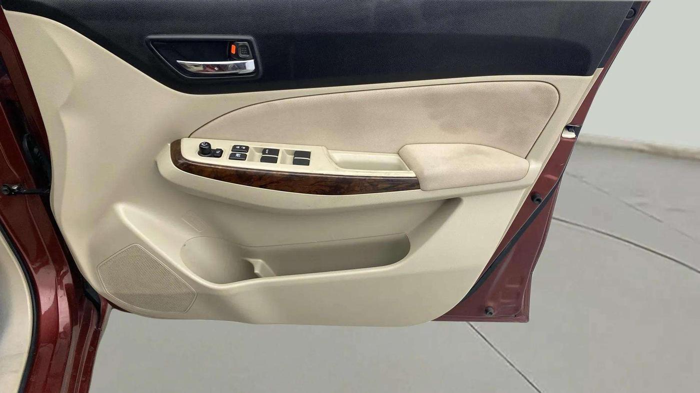 2019 Maruti Dzire ZDI PLUS, Diesel, Manual, 71,349 km, Driver Side Door Panels Control