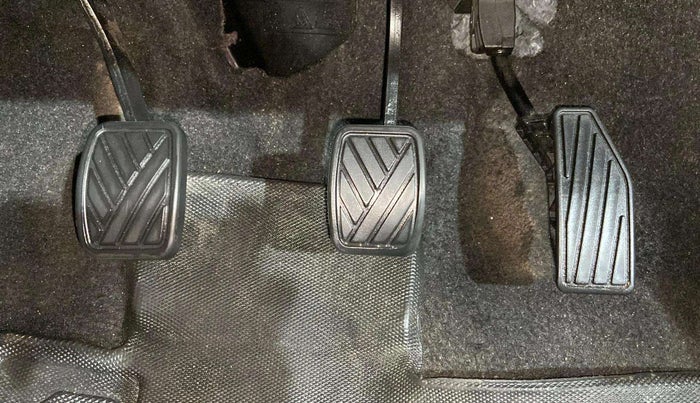 2023 Maruti Swift LXI, Petrol, Manual, 86,544 km, Pedals