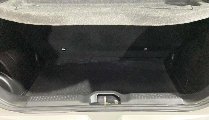 2023 Maruti Swift LXI, Petrol, Manual, 86,544 km, Boot Inside