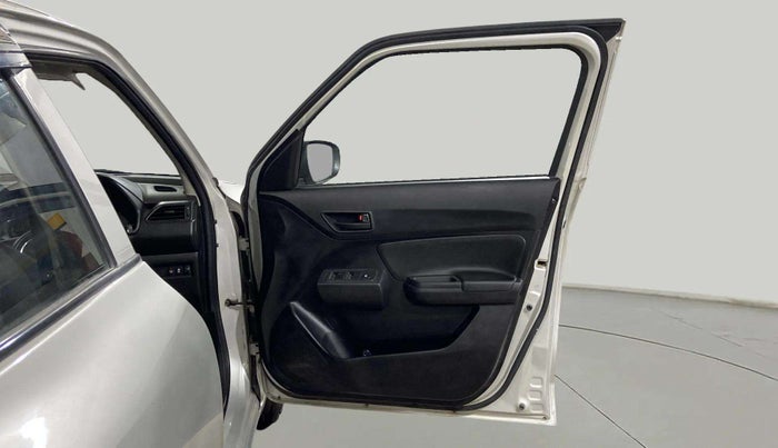 2023 Maruti Swift LXI, Petrol, Manual, 86,544 km, RHS Front Door