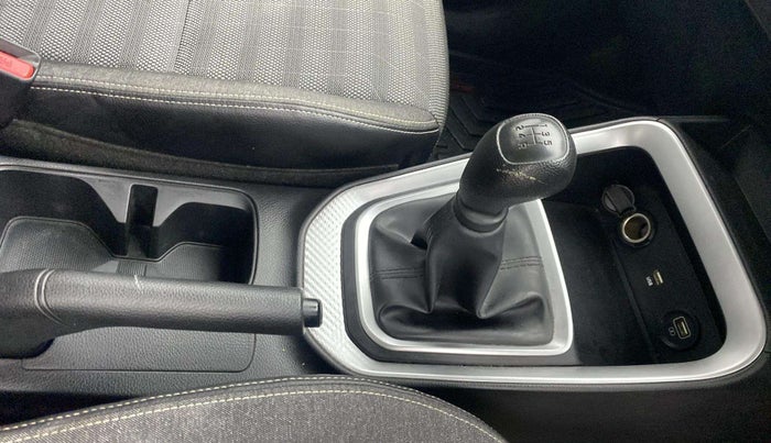 2021 KIA SONET HTK PLUS 1.2, Petrol, Manual, 37,995 km, Gear Lever