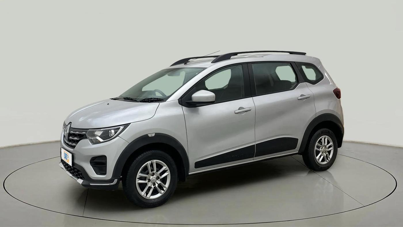 2020 Renault TRIBER RXT, Petrol, Manual, 23,967 km, Left Front Diagonal