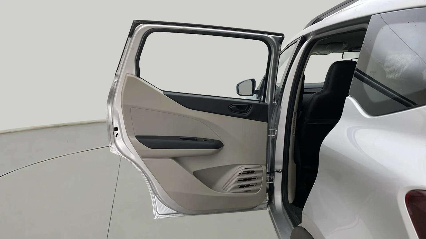 2020 Renault TRIBER RXT, Petrol, Manual, 23,967 km, LHS Rear Door