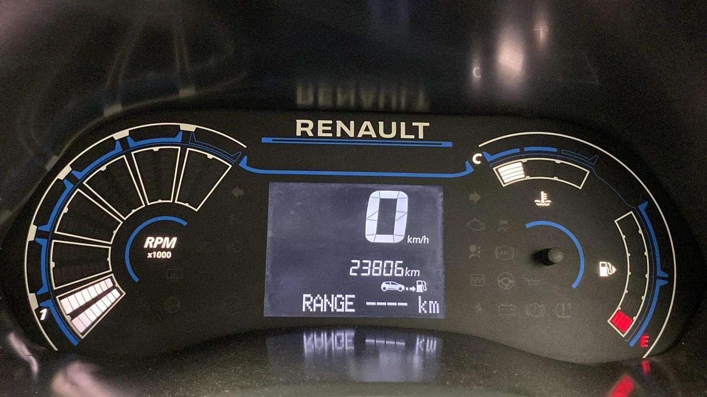 2020 Renault TRIBER RXT, Petrol, Manual, 23,967 km, Odometer Image